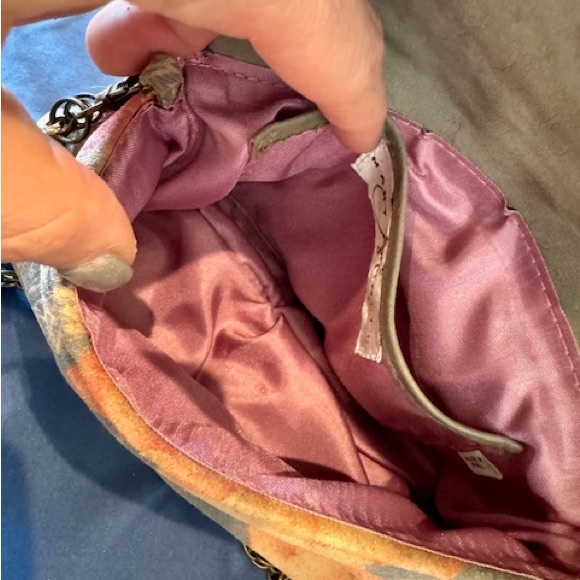 Mary Frances Purse - Picture 5 of 5